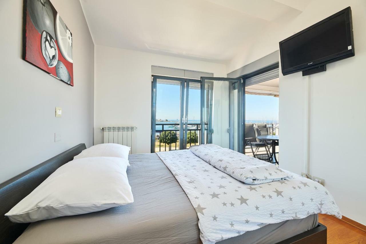 Apartment Bellavista Sea View Умаг Екстер'єр фото